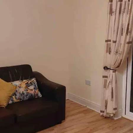 Holiday home 3 Bed Terraced House. *